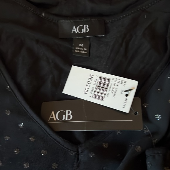 AGB black blouse with sparkly polka dots. Size medium. NWT - Picture 5 of 6